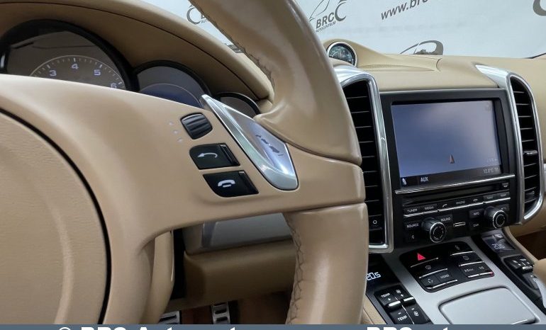 Porsche Cayenne Hybrid Automatas 2012 full