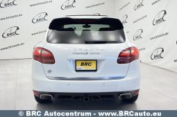 Porsche Cayenne Hybrid Automatas 2012 full