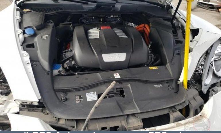 Porsche Cayenne Hybrid Automatas 2012 full