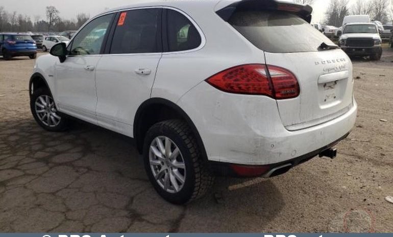 Porsche Cayenne Hybrid Automatas 2012 full
