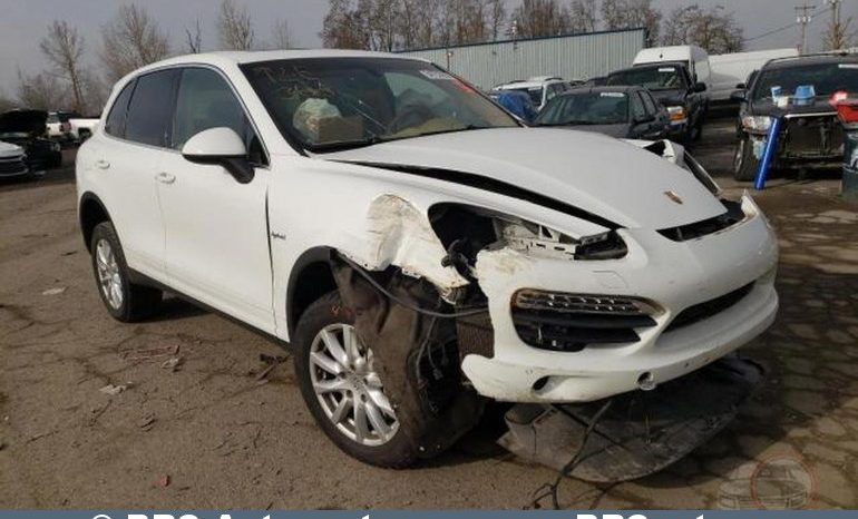 Porsche Cayenne Hybrid Automatas 2012 full