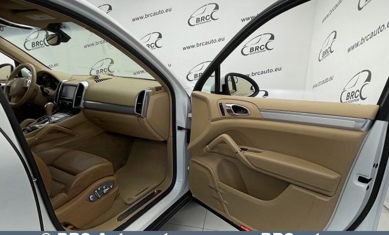 Porsche Cayenne Hybrid Automatas 2012 full