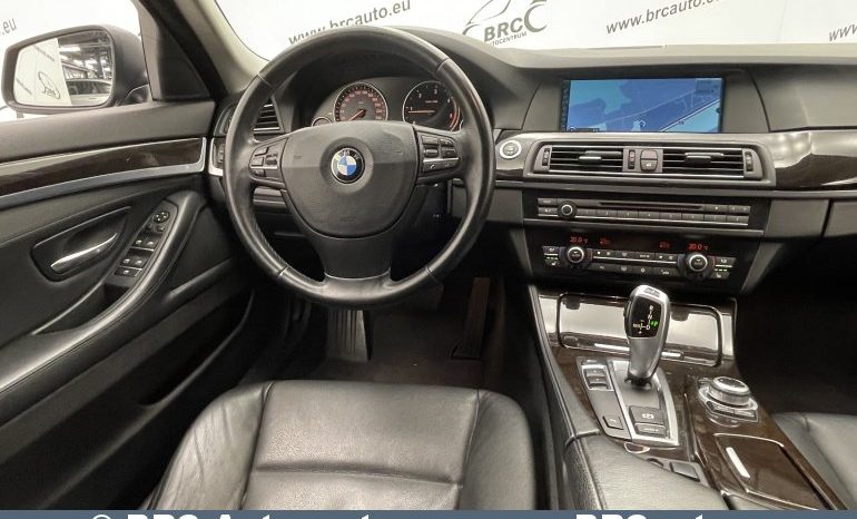 BMW 520 d Touring Automatas 2010 full
