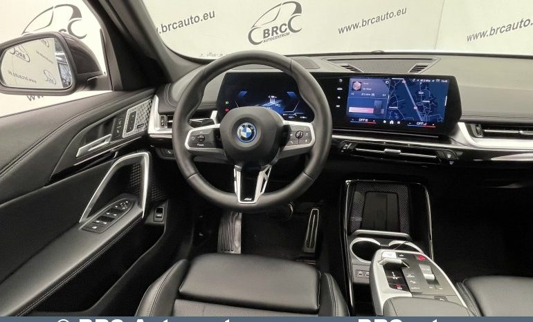 BMW iX1 xDrive30 Automatas 2024 full