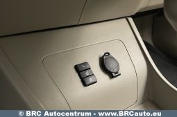 Toyota Prius 1.8 Hybrid Automatas 2009 full