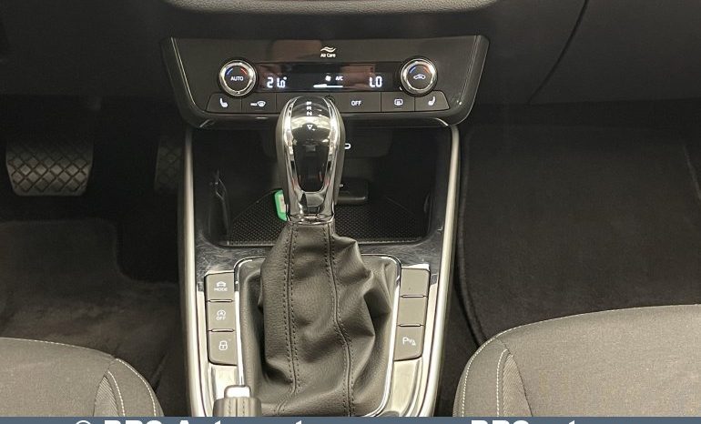 Skoda Fabia 1.0i Automatas 2022 full