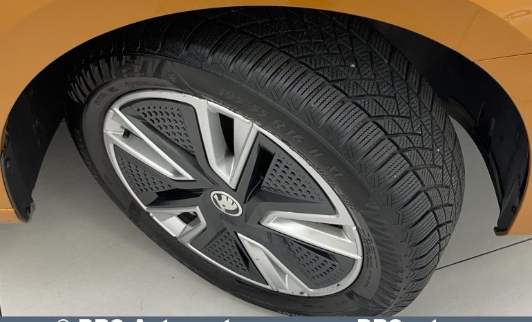 Skoda Fabia 1.0i Automatas 2022 full