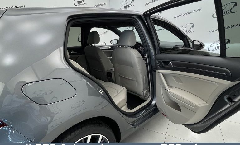 Volkswagen Golf E VII 2019 full