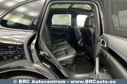 Porsche Cayenne S E-Hybrid 2017 full