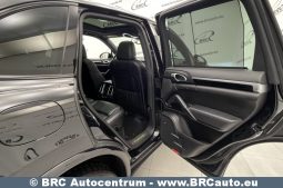Porsche Cayenne S E-Hybrid 2017 full