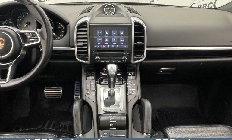 Porsche Cayenne S E-Hybrid 2017 full