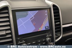 Porsche Cayenne S E-Hybrid 2017 full