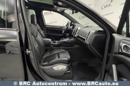Porsche Cayenne S E-Hybrid 2017 full