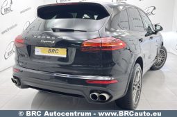 Porsche Cayenne S E-Hybrid 2017 full