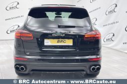 Porsche Cayenne S E-Hybrid 2017 full