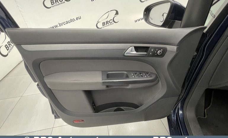 Volkswagen Touran 1.6TDI Comfortline Automatas 2011 full