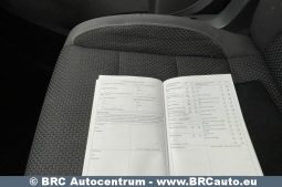 Volkswagen Touran 1.6TDI Comfortline Automatas 2011 full