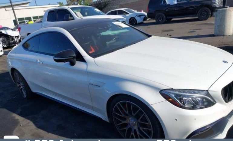 Mercedes-Benz C 63 AMG V8 Kompressor Coupe Automatas 2017 full