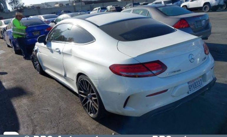 Mercedes-Benz C 63 AMG V8 Kompressor Coupe Automatas 2017 full