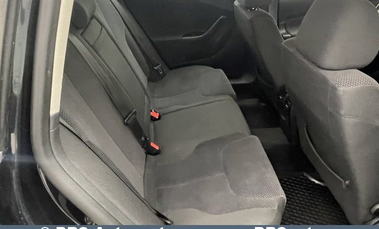 Volkswagen Passat 1.6 TDI Comfortline Bluemotion 2010 full