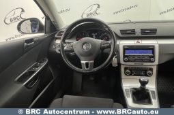 Volkswagen Passat 1.6 TDI Comfortline Bluemotion 2010 full