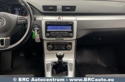 Volkswagen Passat 1.6 TDI Comfortline Bluemotion 2010 full