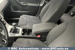 Volkswagen Passat 1.6 TDI Comfortline Bluemotion 2010 full
