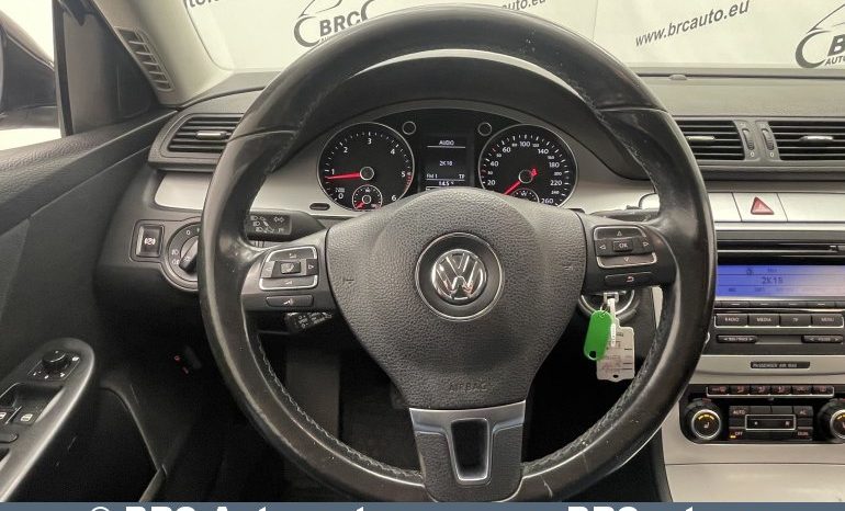 Volkswagen Passat 1.6 TDI Comfortline Bluemotion 2010 full