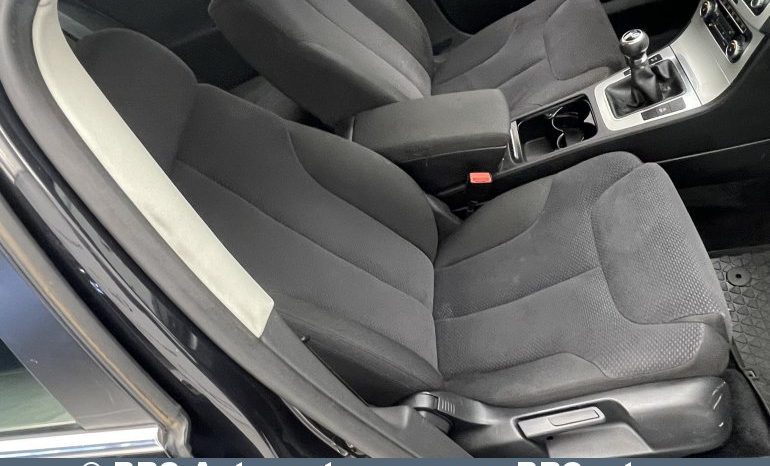Volkswagen Passat 1.6 TDI Comfortline Bluemotion 2010 full