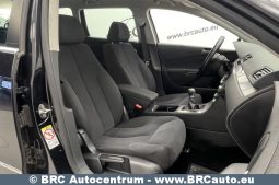 Volkswagen Passat 1.6 TDI Comfortline Bluemotion 2010 full