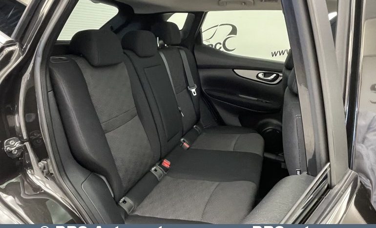 Nissan Qashqai 1.2 DIG-T Automatas 2017 full