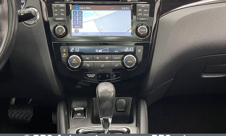 Nissan Qashqai 1.2 DIG-T Automatas 2017 full
