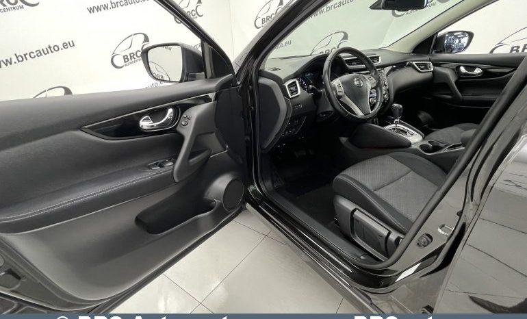 Nissan Qashqai 1.2 DIG-T Automatas 2017 full