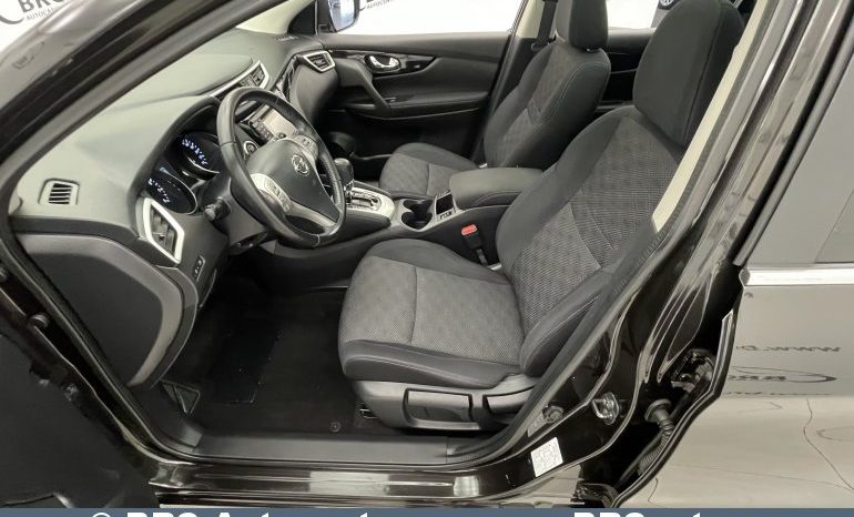 Nissan Qashqai 1.2 DIG-T Automatas 2017 full