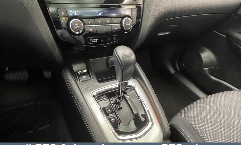 Nissan Qashqai 1.2 DIG-T Automatas 2017 full