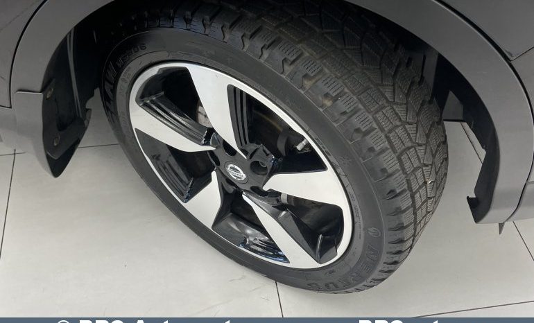 Nissan Qashqai 1.2 DIG-T Automatas 2017 full