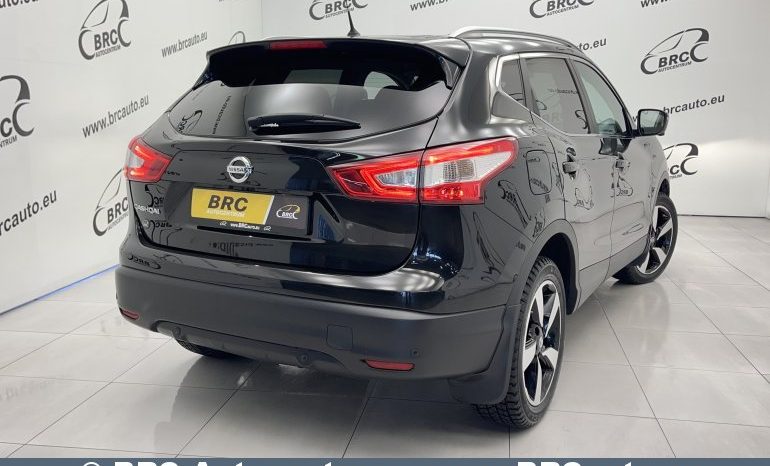 Nissan Qashqai 1.2 DIG-T Automatas 2017 full
