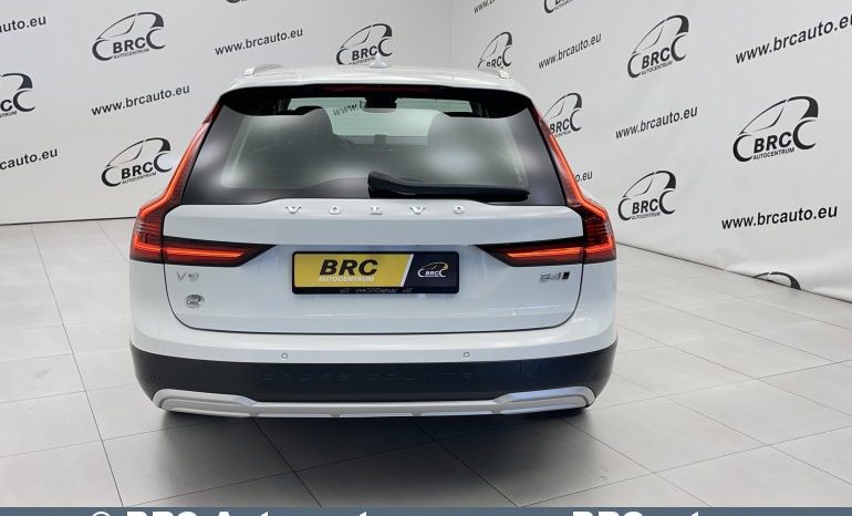 Volvo V90 Cross Country AWD B4 Automatas 2022 full