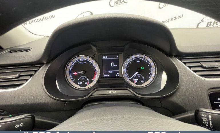 Skoda Octavia 2.0 TDI Automatas 2018 full