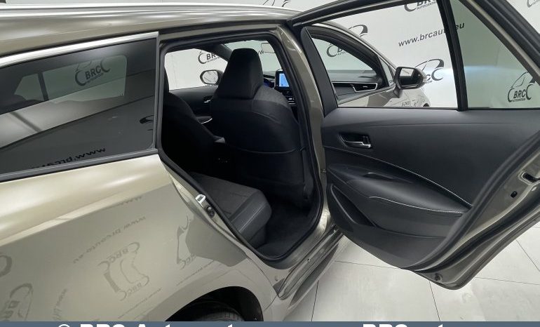 Toyota Corolla Hybrid Touring Sports 1.8 2022 full