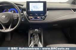 Toyota Corolla Hybrid Touring Sports 1.8 2022 full