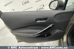 Toyota Corolla Hybrid Touring Sports 1.8 2022 full