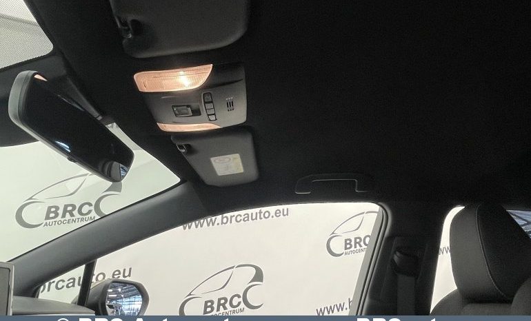 Toyota Corolla Hybrid Touring Sports 1.8 2022 full