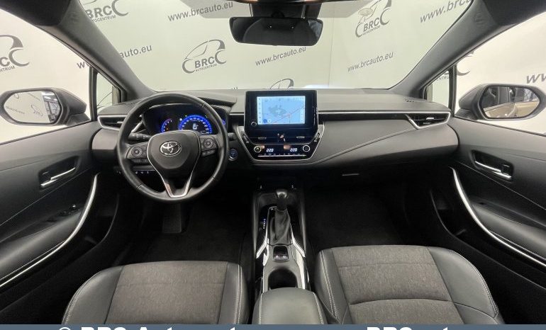Toyota Corolla Hybrid Touring Sports 1.8 2022 full
