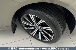 Toyota Corolla Hybrid Touring Sports 1.8 2022 full