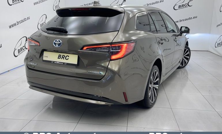 Toyota Corolla Hybrid Touring Sports 1.8 2022 full