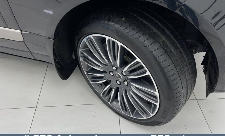 Land Rover Range Rover 4.4 SDV8 Vogue 2015 full
