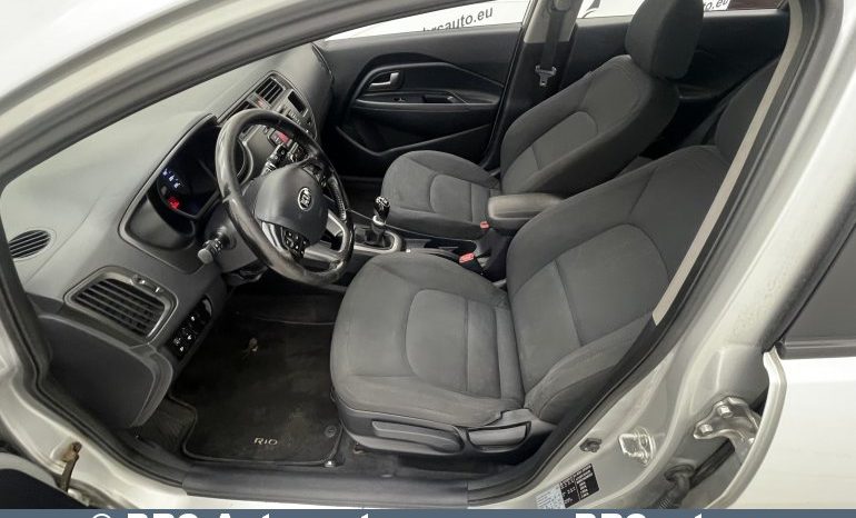 Kia Rio 1.1 CRDi 2013 full