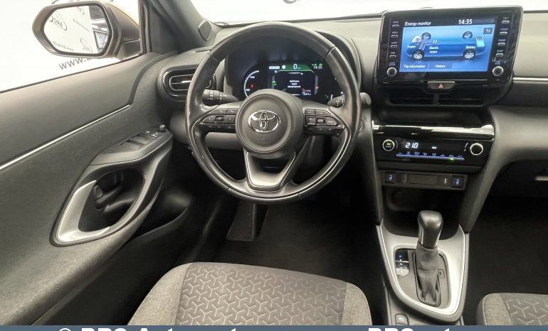 Toyota Yaris Cross SUV 1.5 Hybrid Dynamic Force 2022 full