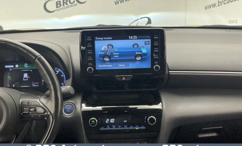 Toyota Yaris Cross SUV 1.5 Hybrid Dynamic Force 2022 full